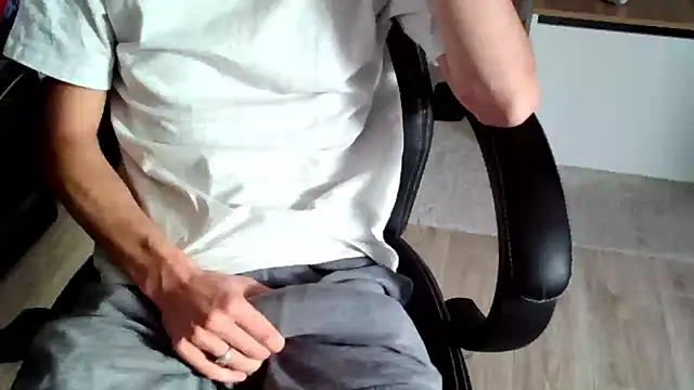 ElViko11 online show from 10.27.25