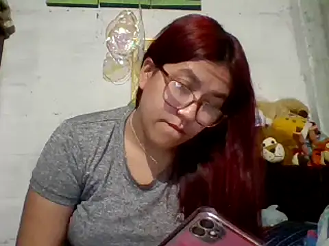 dafne19  online show from 12.13.24