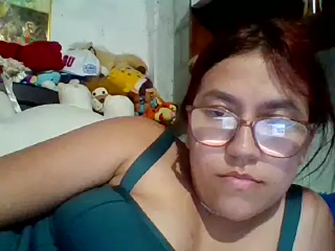 dafne19  online show from 12.14.24