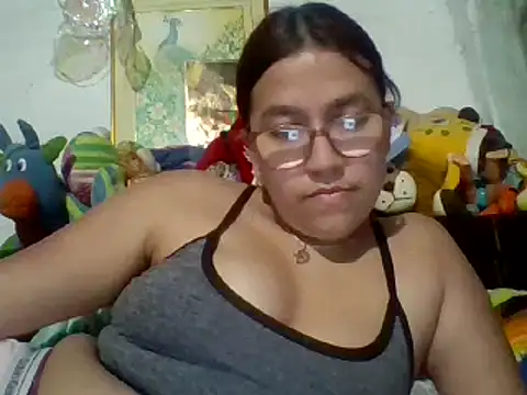 dafne19  online show from 12.22.24