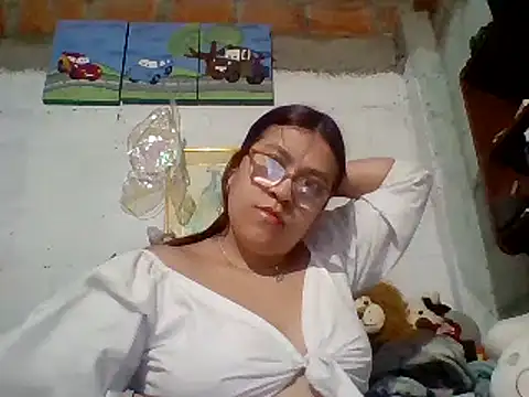 dafne19  online show from 01.24.25