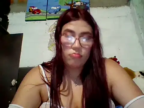 dafne19  online show from 02.19.25