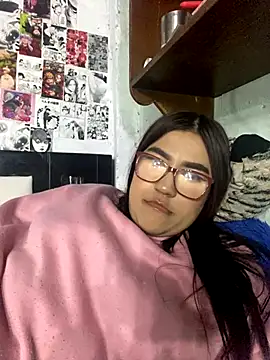 dafne19  online show from 12.17.25