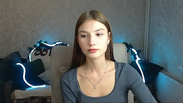 Snapshot of AnaHoney chatting on 12.03.24 AnaHoney online show from 12.03.24