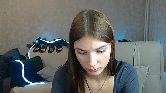 Snapshot of AnaHoney chatting on 12.03.24 AnaHoney online show from 12.03.24