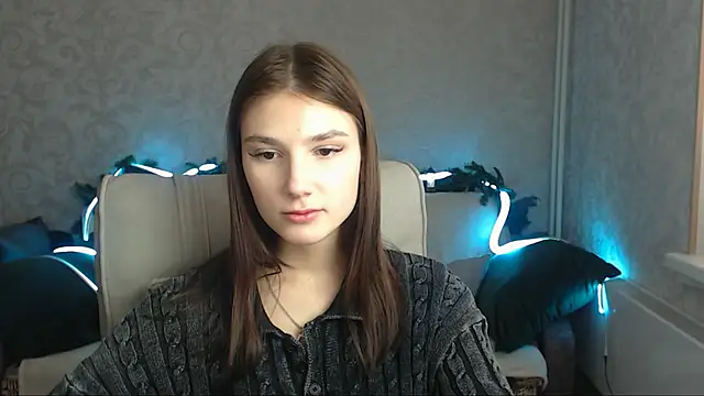 Snapshot of AnaHoney chatting on 01.16.25 AnaHoney online show from 01.16.25