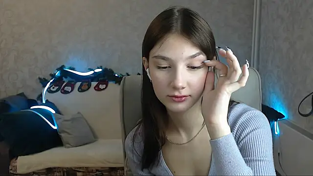 Snapshot of AnaHoney chatting on 01.18.25 AnaHoney online show from 01.18.25
