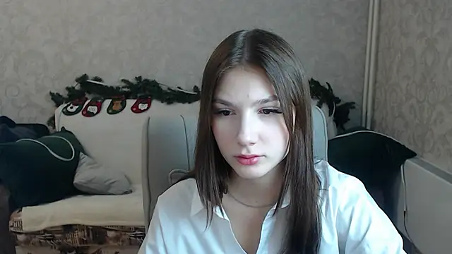 Snapshot of AnaHoney chatting on 01.25.25 AnaHoney online show from 01.25.25