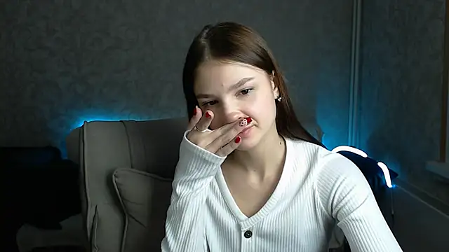 Snapshot of AnaHoney chatting on 03.06.25 AnaHoney online show from 03.06.25