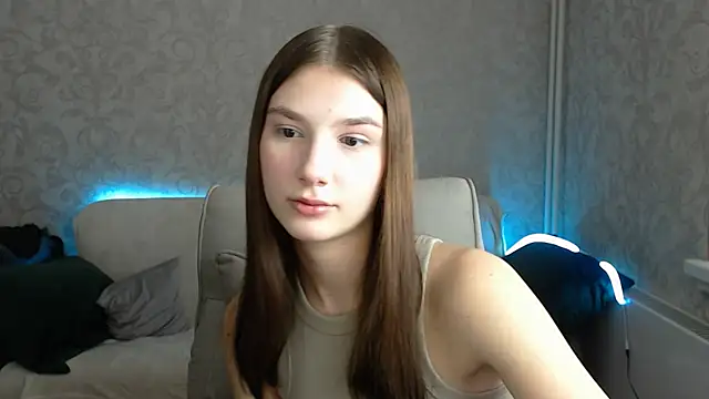 Snapshot of AnaHoney chatting on 03.08.25 AnaHoney online show from 03.08.25