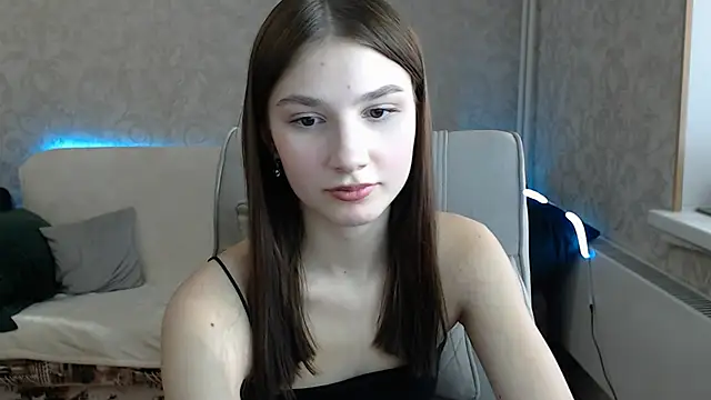 Snapshot of AnaHoney chatting on 03.13.25 AnaHoney online show from 03.13.25