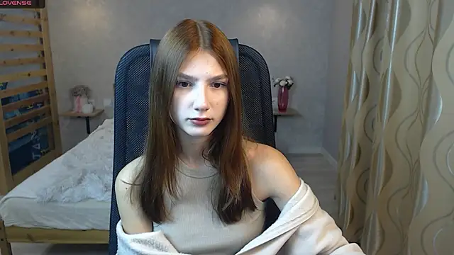 Snapshot of AnaHoney chatting on 09.12.25 AnaHoney online show from 09.12.25