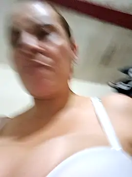 Snapshot of Zaralu_ chatting on 01.02.25 Zaralu online show from 01.02.25