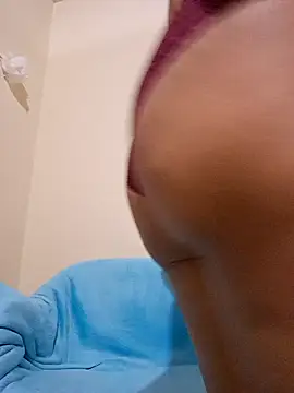 Snapshot of Zaralu_ chatting on 01.10.25 Zaralu online show from 01.10.25