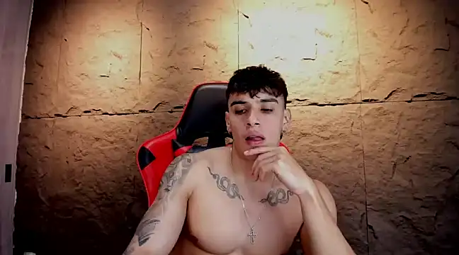 Snapshot of joseph_boy chatting on 03.17.25 joseph boy online show from 03.17.25