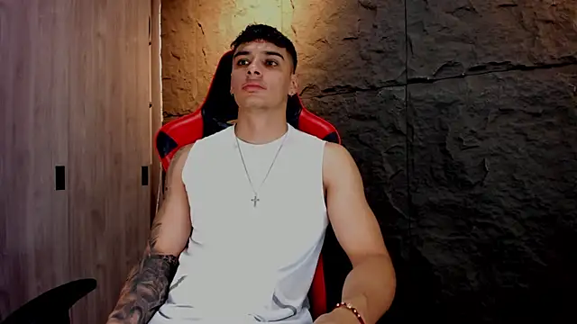 Snapshot of joseph_boy chatting on 10.15.25 joseph boy online show from 10.15.25