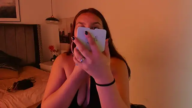 Alaia Cute online show from 12.12.24