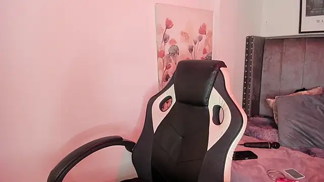 Alaia Cute online show from 11.19.25