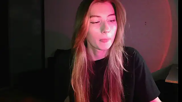 ErikaShyy online show from 12.30.24