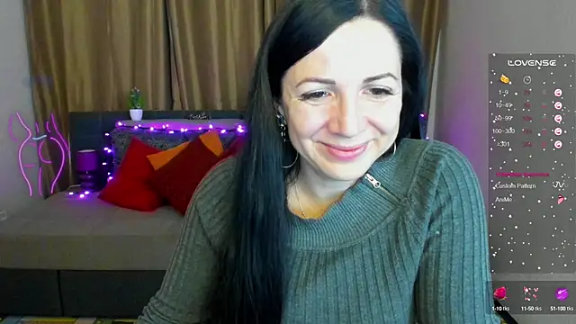 Snapshot of Alika_lorens_talk chatting on 12.24.24 Alika lorens talk online show from 12.24.24