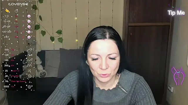 Snapshot of Alika_lorens_talk chatting on 01.08.25 Alika lorens talk online show from 01.08.25