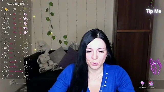Snapshot of Alika_lorens_talk chatting on 01.22.25 Alika lorens talk online show from 01.22.25