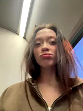 Sophie Avory online show from 10.19.25