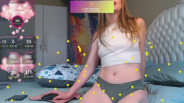 Snapshot of peachyview chatting on 11.12.25 peachyview online show from 11.12.25