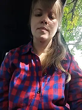 Snapshot of astiSWEET chatting on 09.22.25 astiSWEET online show from 09.22.25