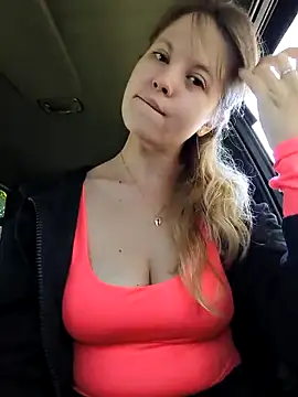 Snapshot of astiSWEET chatting on 09.25.25 astiSWEET online show from 09.25.25