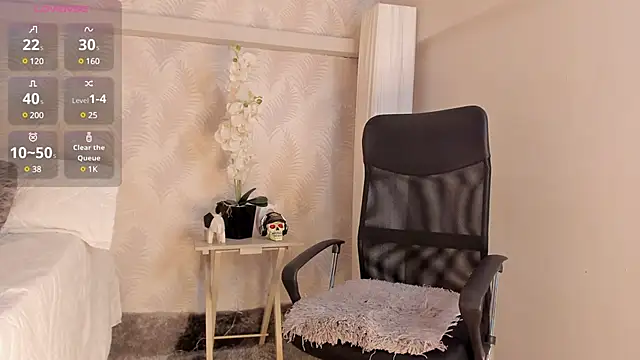 CyntiaAdams online show from 12.24.24