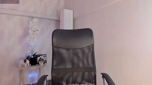 CyntiaAdams online show from 01.13.25