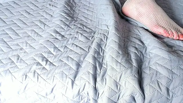 Snapshot of LiaFlowers chatting on 02.25.25 LiaFlowers online show from 02.25.25