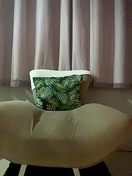 Snapshot of alexatransgata chatting on 09.27.25 alexatransgata online show from 09.27.25