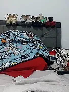 katysquirtdirty online show from 02.21.25