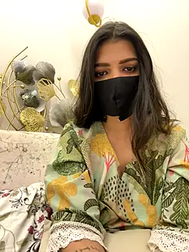 MaYaa  11 online show from 12.22.25