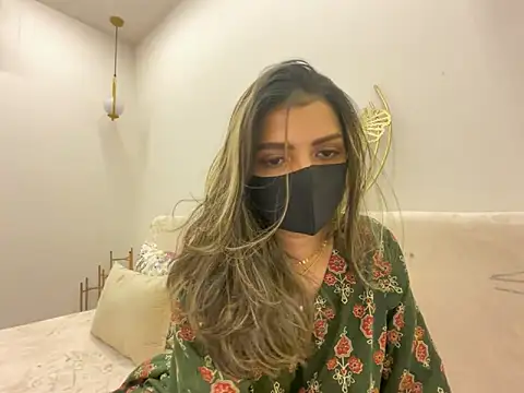 MaYaa  11 online show from 04.07.26