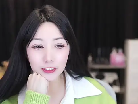 Nuyoah-77 online show from 11.06.25