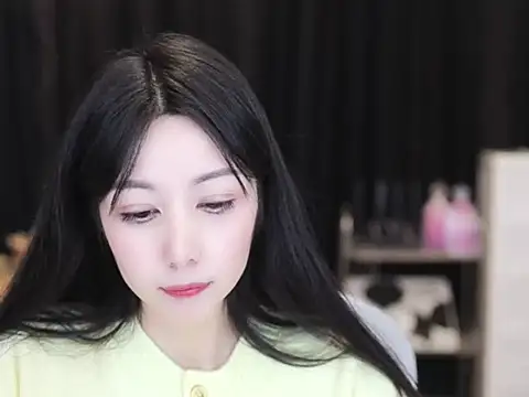 Nuyoah-77 online show from 11.09.25