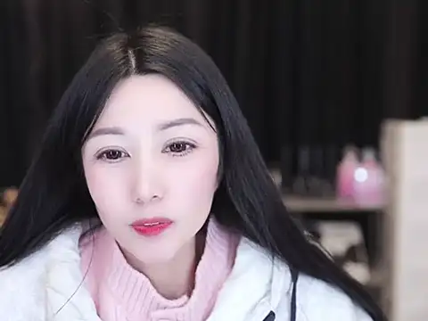 Nuyoah-77 online show from 11.19.25