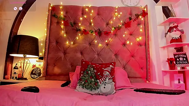 LadyAvalon online show from 12.19.24