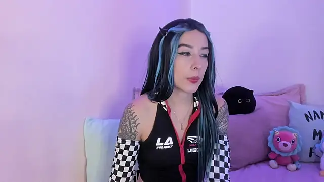 ValeriaCox online show from 01.24.25