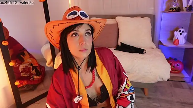 ValeriaCox online show from 10.31.25