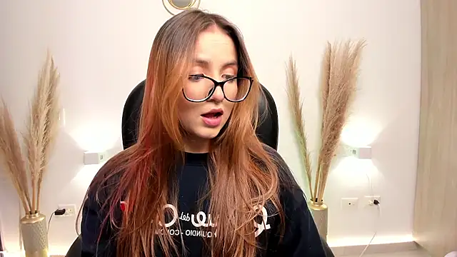 RyliieHunter online show from 12.17.24