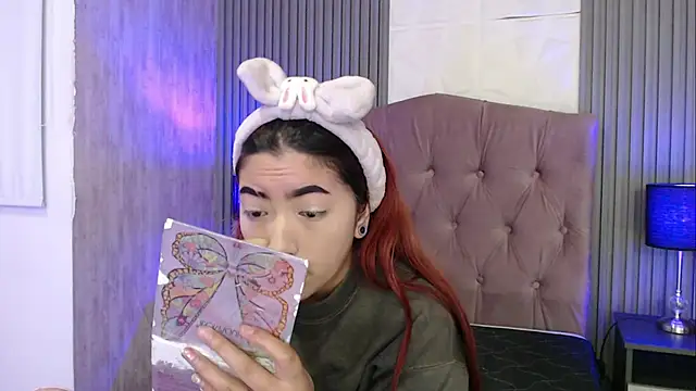 Mia Rinn online show from 11.06.25