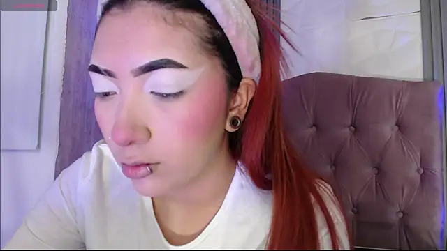 Mia Rinn online show from 11.18.25