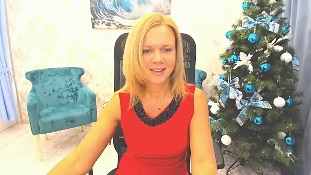AgathaKlouin online show from 12.30.24