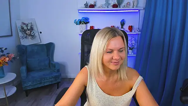 AgathaKlouin online show from 11.01.25