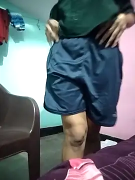 Snapshot of Hotty-Divya chatting on 03.25.26 Hotty-Divya online show from 03.25.26