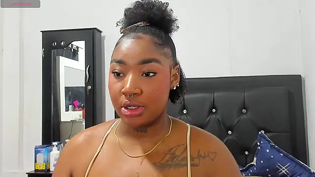 Snapshot of Natassha_brown1 chatting on 09.24.25 Natassha brown1 online show from 09.24.25